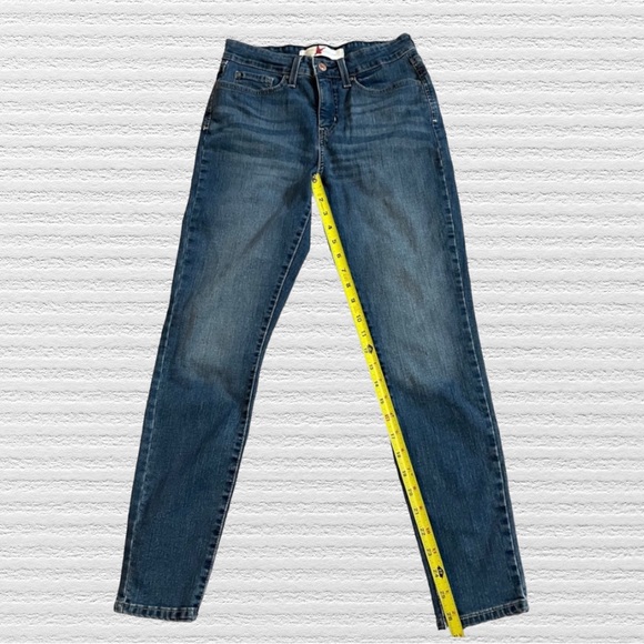 Signature by Levi Strauss Gold Totally Shaping Skinny Jeans Tag Size 28"×28" - Picture 9 of 10